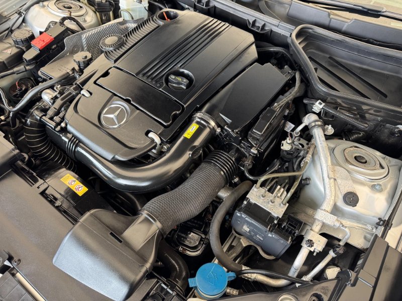 mercedes -benz slk 1.8 slk200 blueefficiency g-tronic+ euro 5 (s/s) 2dr £8,990 make: -benz model: slk body: convertible mileage: 32,000 year: 2012...